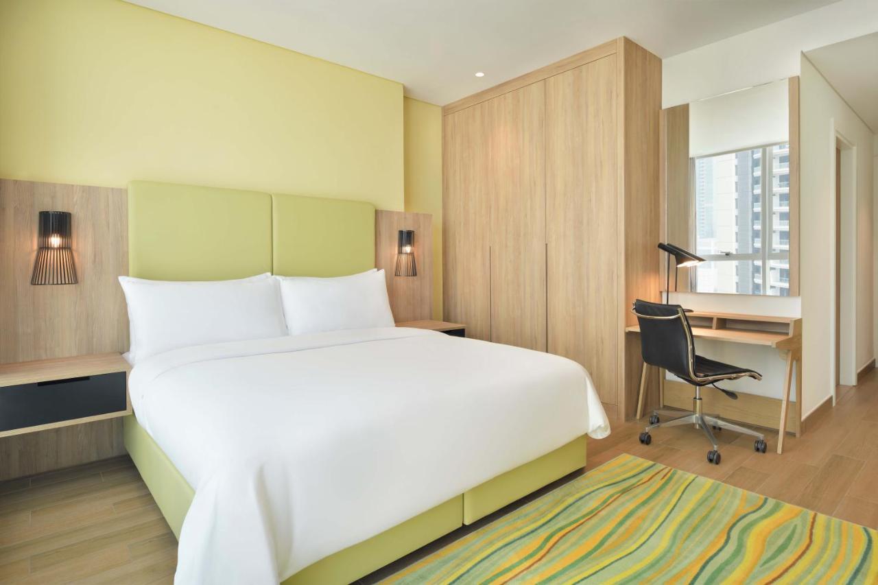 Element By Westin City Center Doha Extérieur photo A bedroom at the hotel