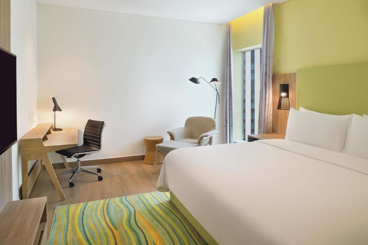 Element By Westin City Center Doha Extérieur photo A room at the hotel